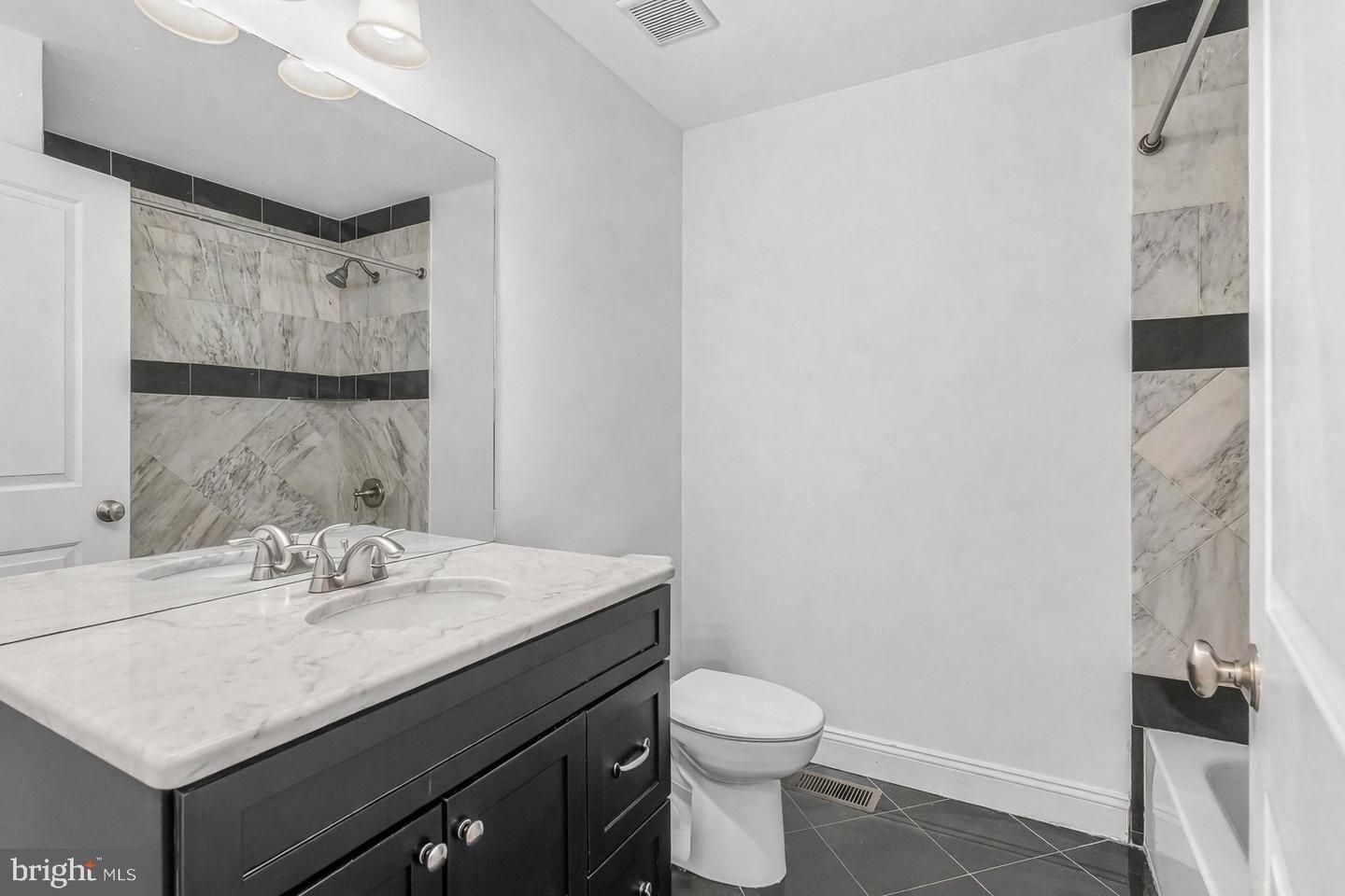 1007 N 3rd St #d Property Photo 24
