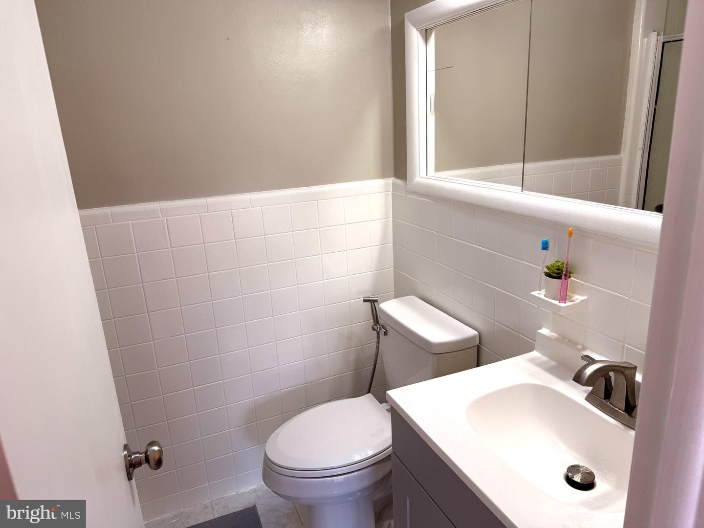 1112 Bingham St Property Photo 17