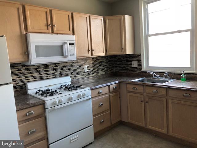 5965 REACH ST #3 Property Photo 1