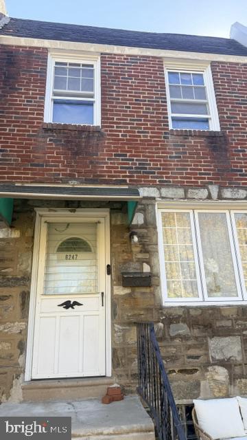 6247 GILLESPIE STREET ST Property Photo 1