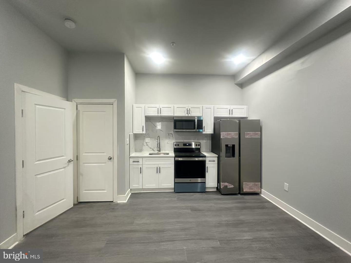4629 FRANKFORD AVE #2F Property Photo 1