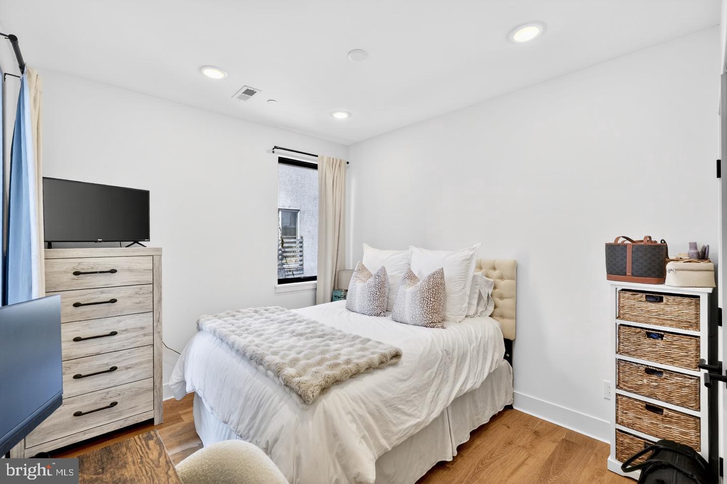 1801 Fairmount Ave #- Unit 303 Property Photo 11