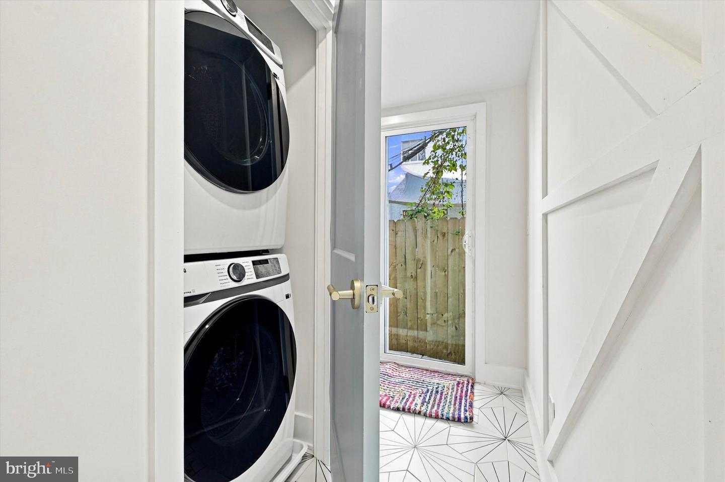 2204 Ritter St Property Photo 6