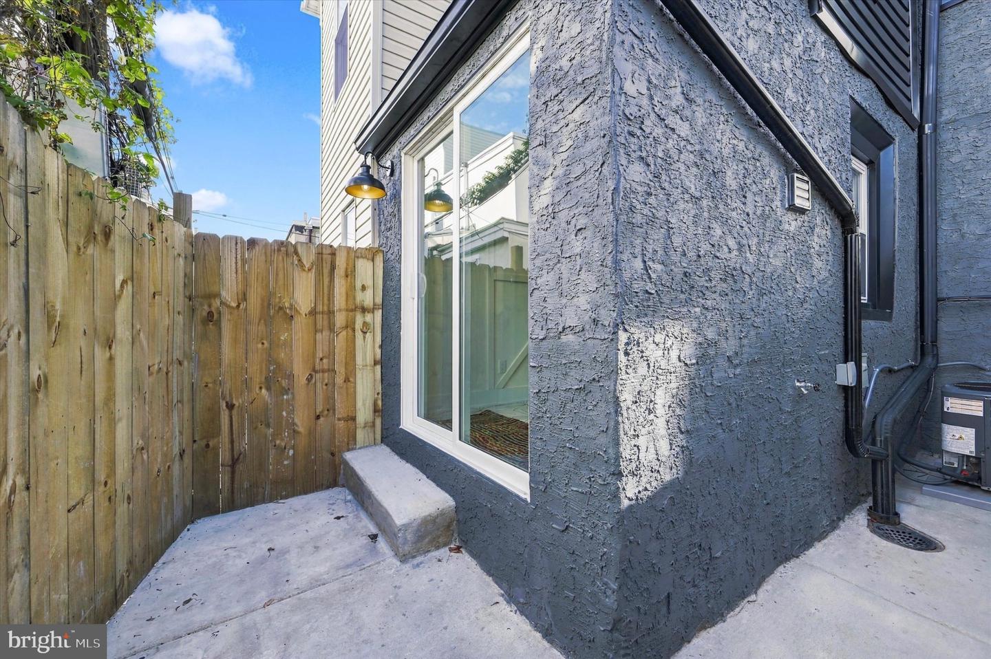 2204 Ritter St Property Photo 15