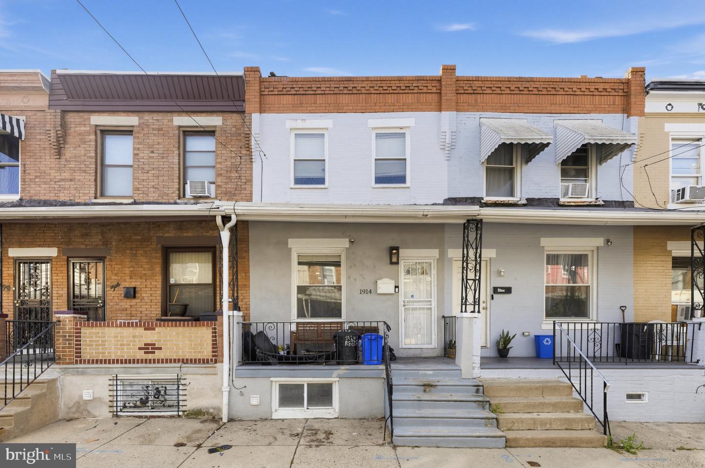1914 S BEECHWOOD ST Property Photo 1