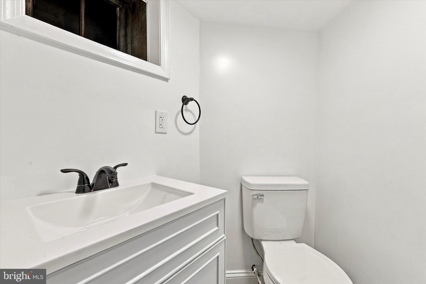 5037 Chancellor St Property Photo 20
