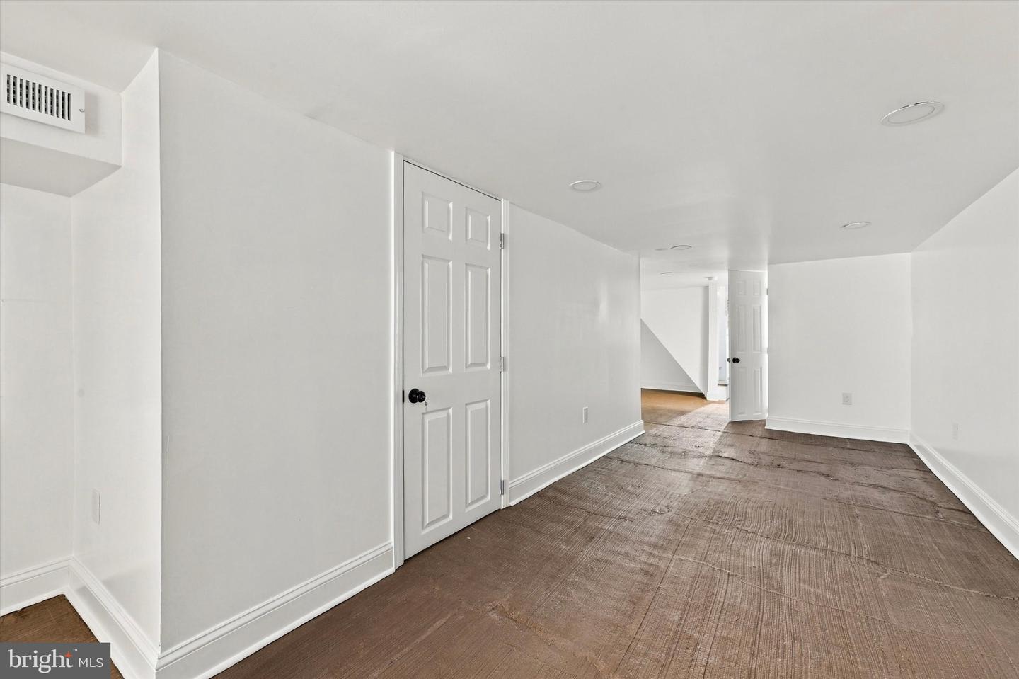 5037 Chancellor St Property Photo 22