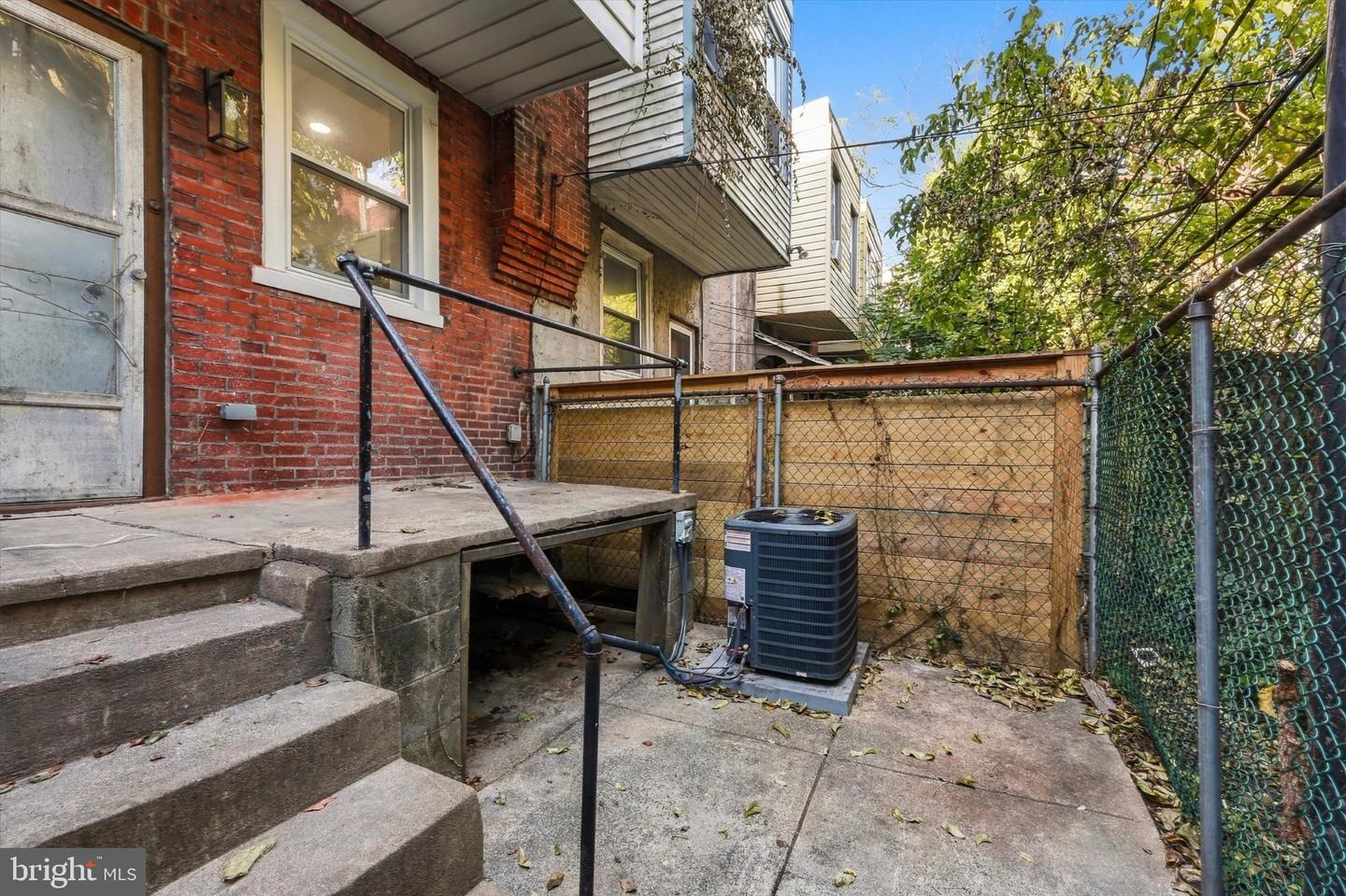 5037 Chancellor St Property Photo 24