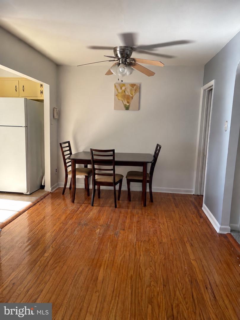 1003 E Sedgwick St Property Photo 3