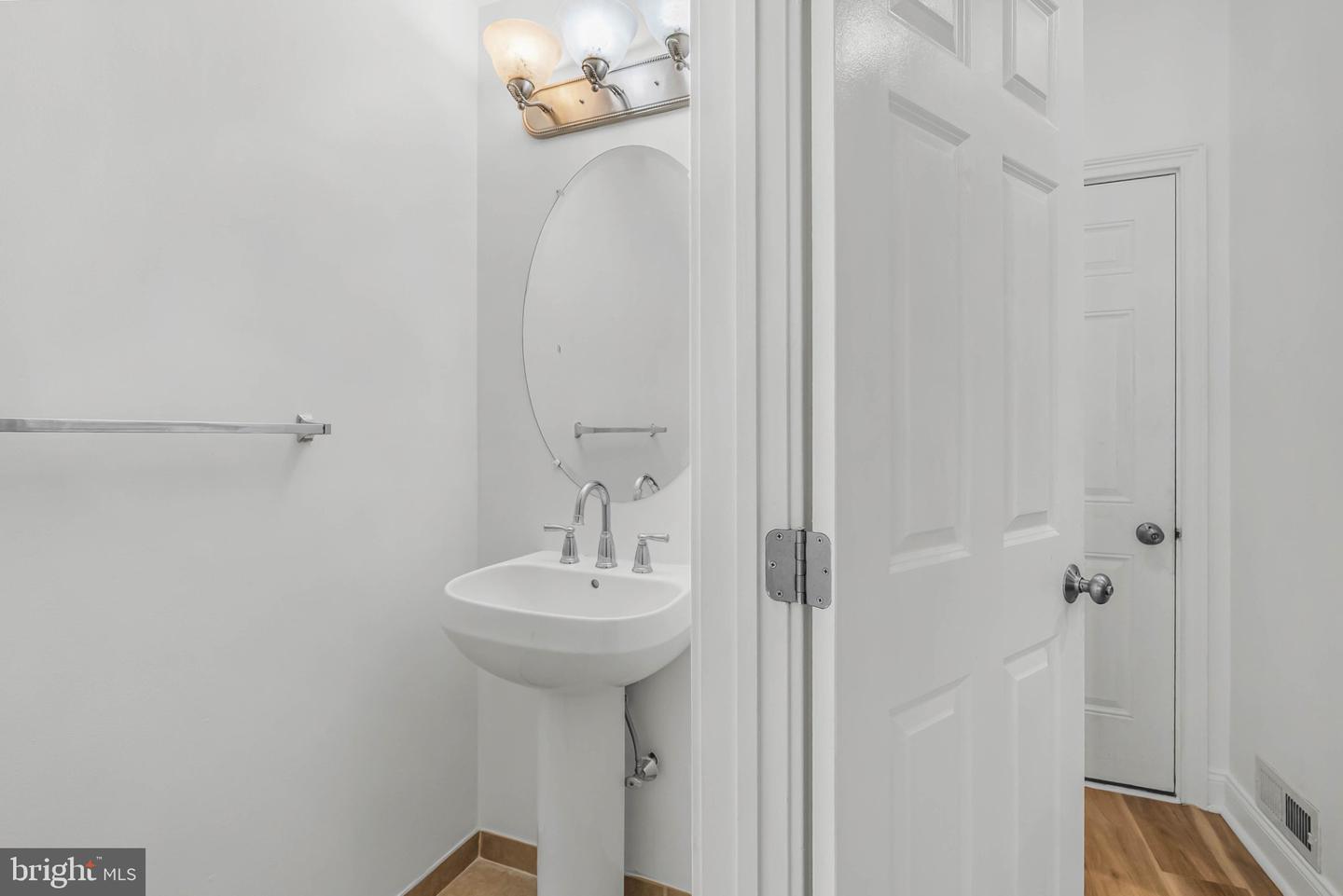 202 Captains Way Property Photo 10