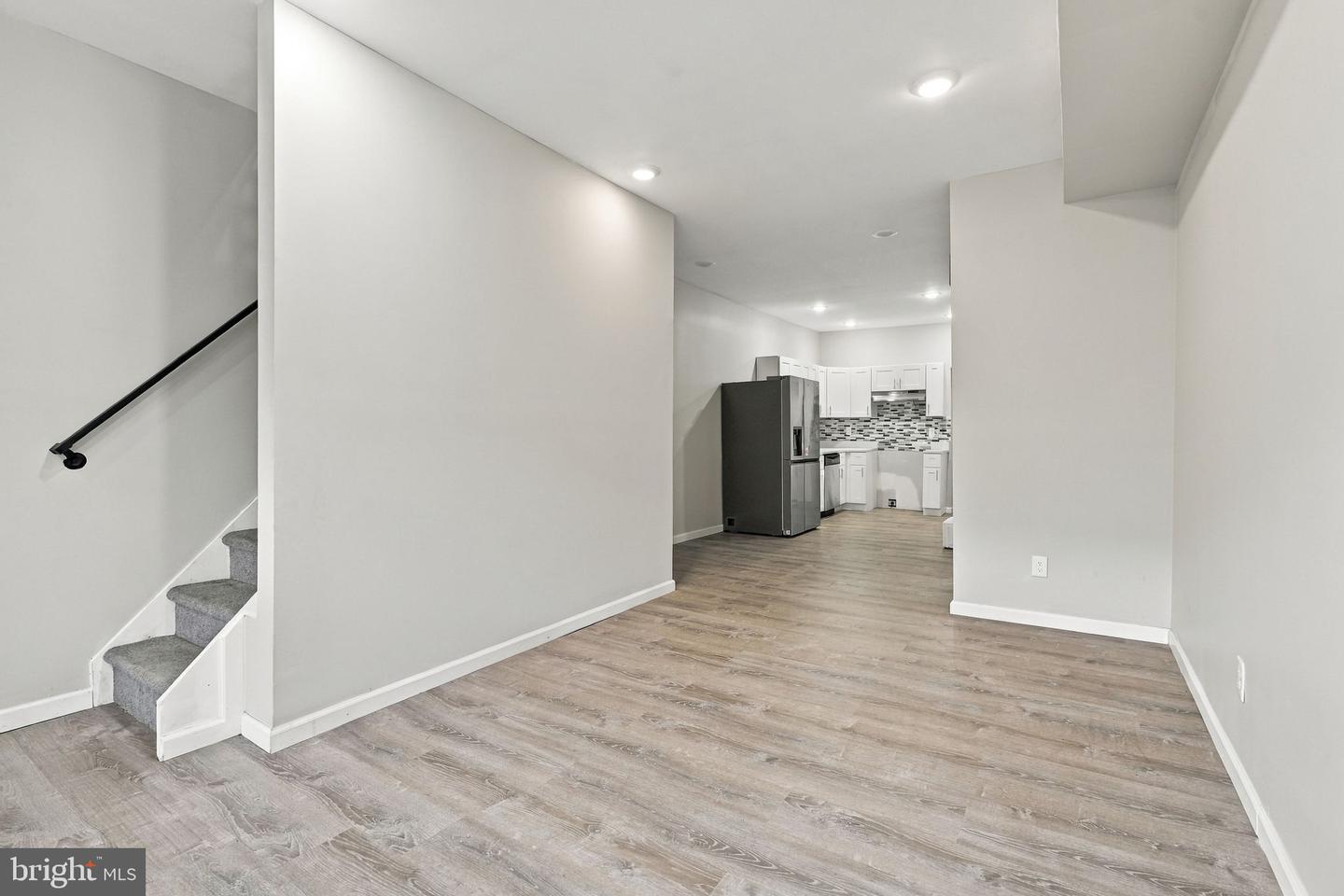 212 N Wanamaker St Property Photo 2