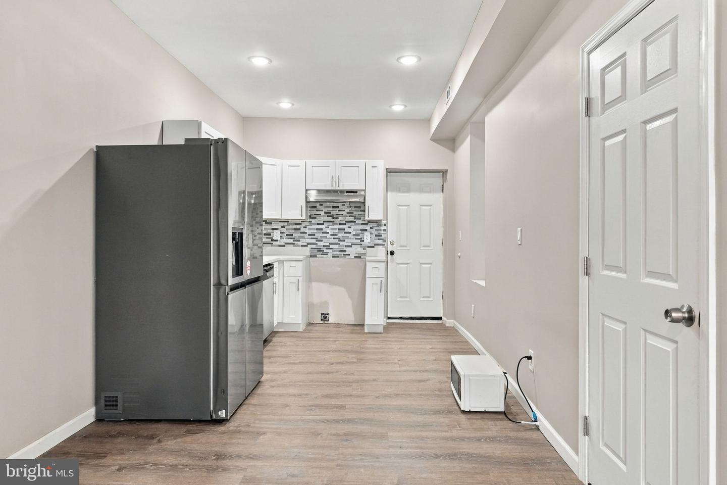 212 N Wanamaker St Property Photo 6