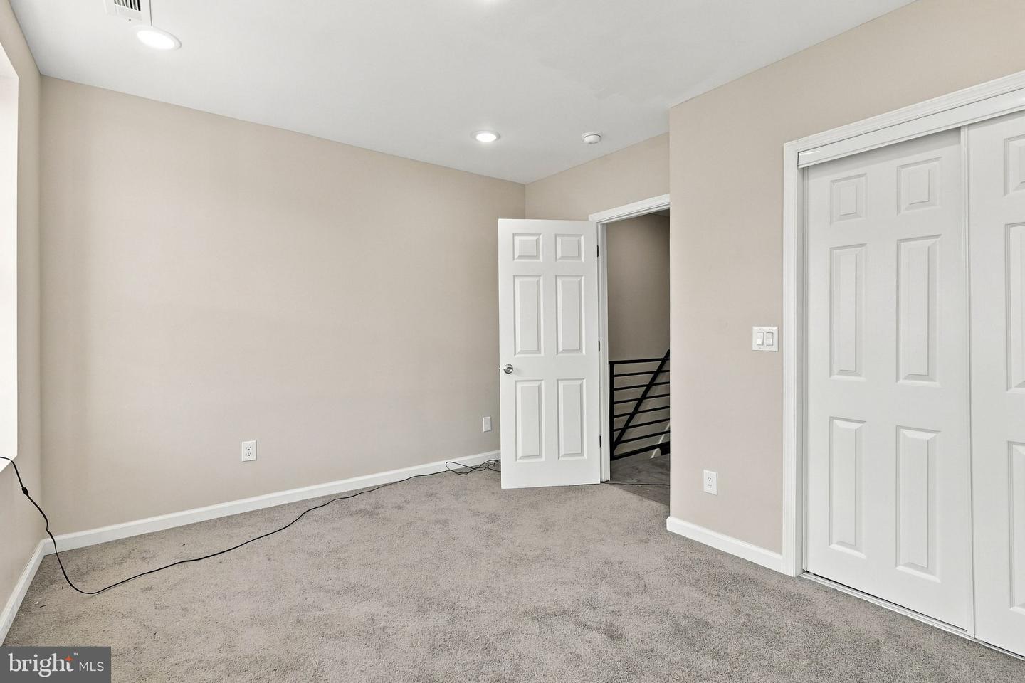 212 N Wanamaker St Property Photo 20