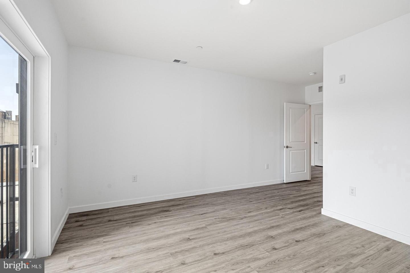 915-b N Broad St #502 Property Photo 11