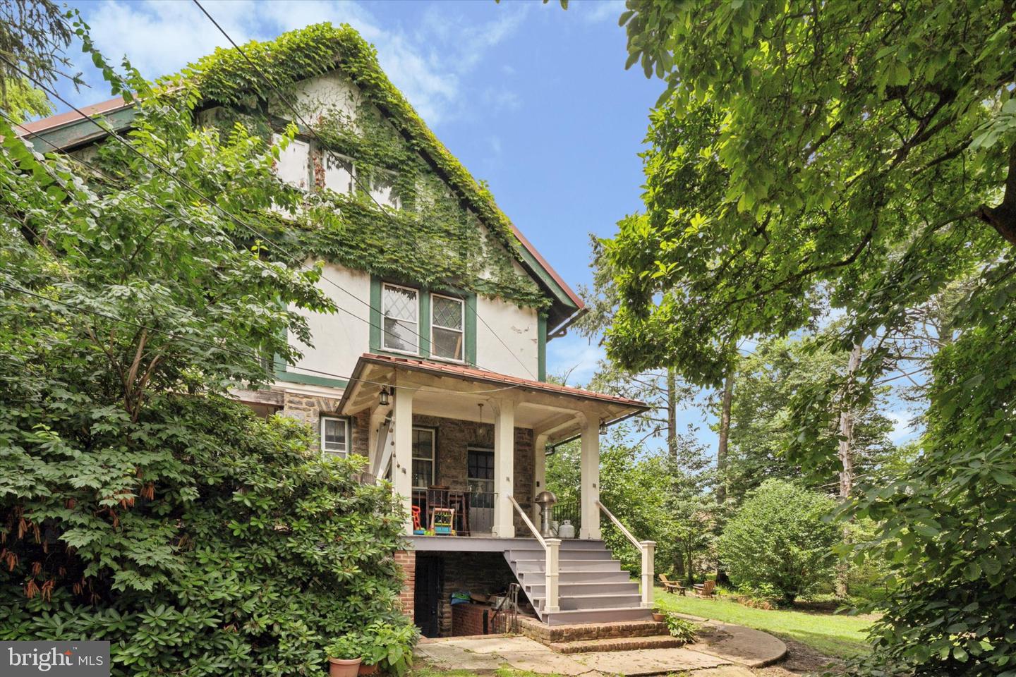 2814 MIDVALE AVE #C Property Photo 1
