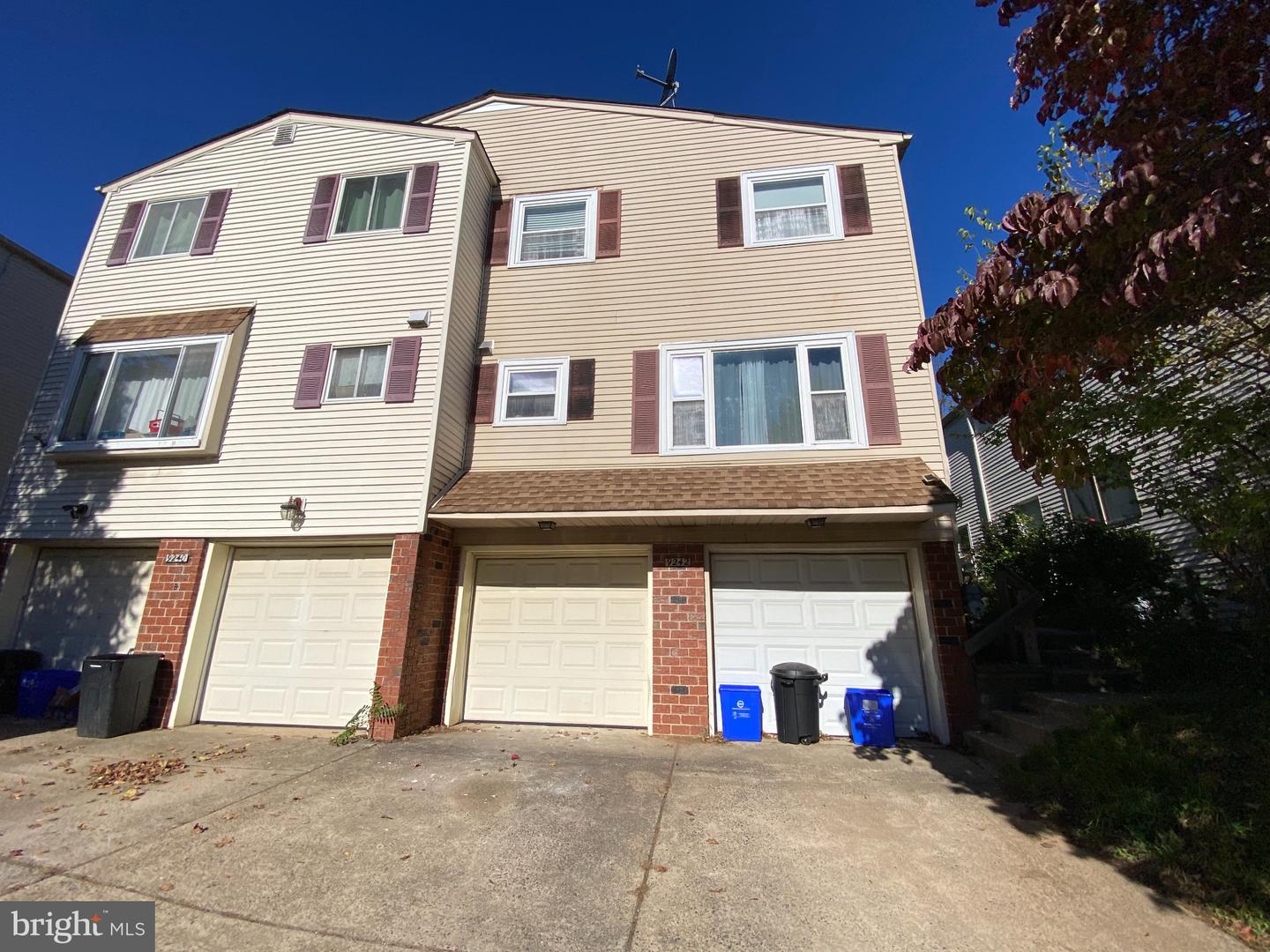 9242 Jamison Ave #b Property Photo 1
