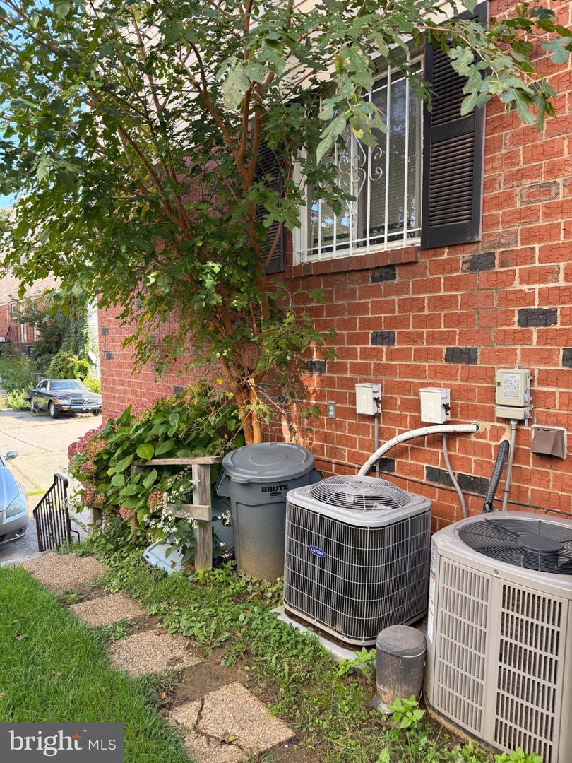1713-b Scotchbrook Dr #b Property Photo 6
