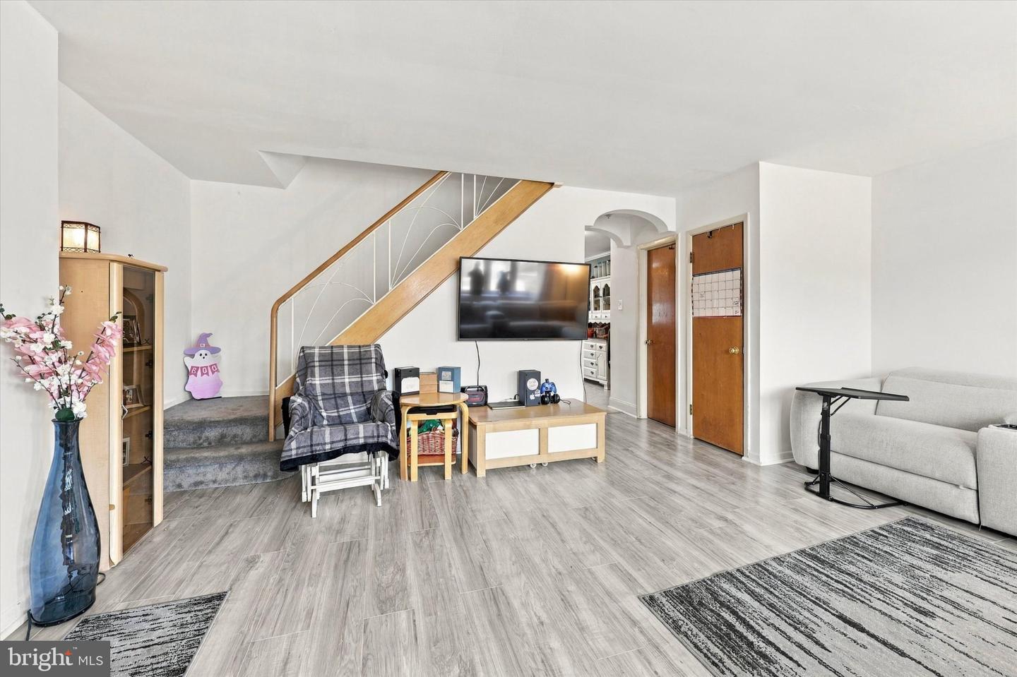 12018 Waldemire Dr Property Photo 2