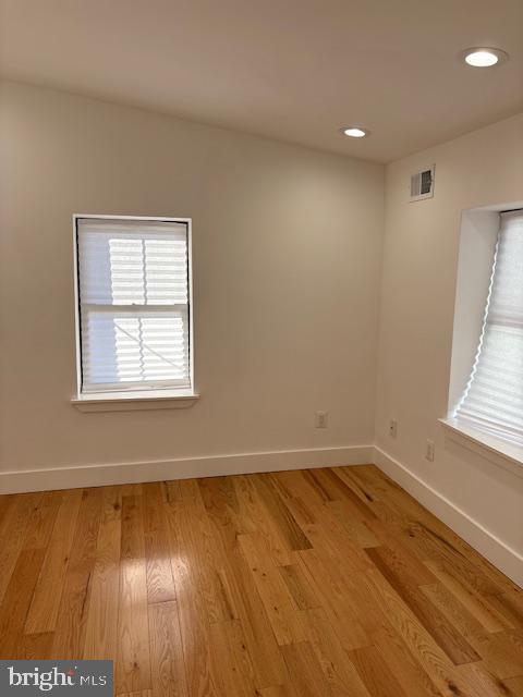 2009 N Lawrence St Property Photo 8
