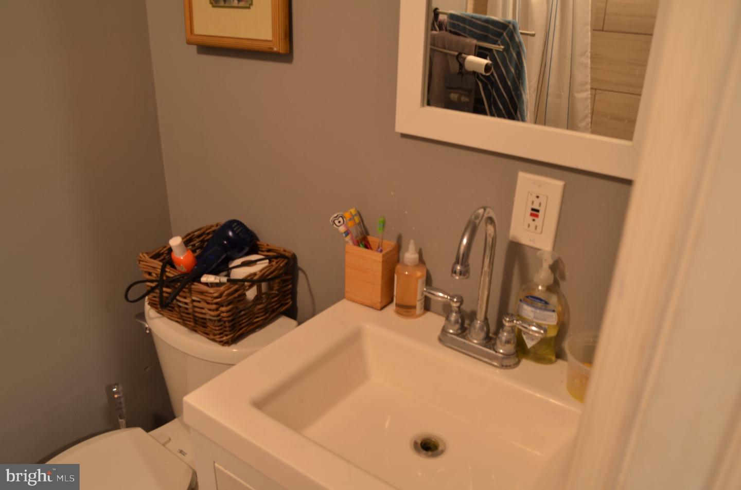 1618 N Bouvier St Property Photo 14