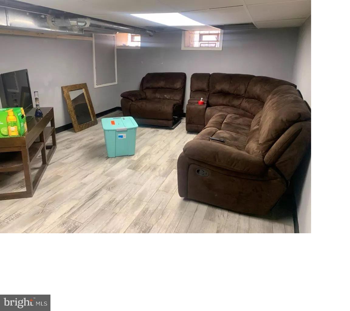 1618 N Bouvier St Property Photo 34