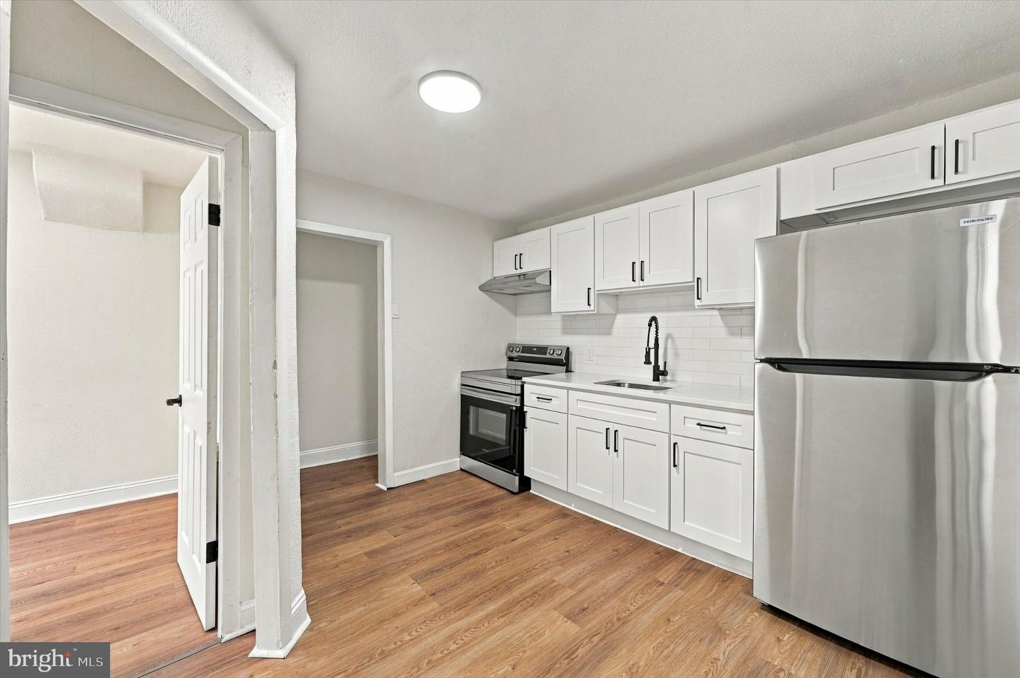 632 S 52nd St Property Photo 11