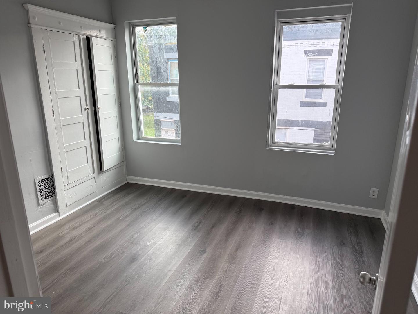 4452 N Gratz St Property Photo 8