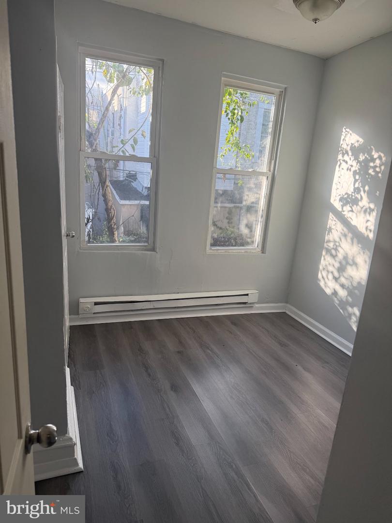 4452 N Gratz St Property Photo 14