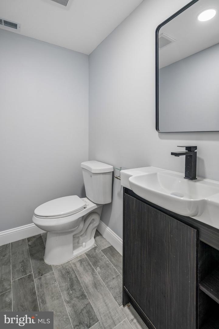 1202 Spruce St #2f Property Photo 15