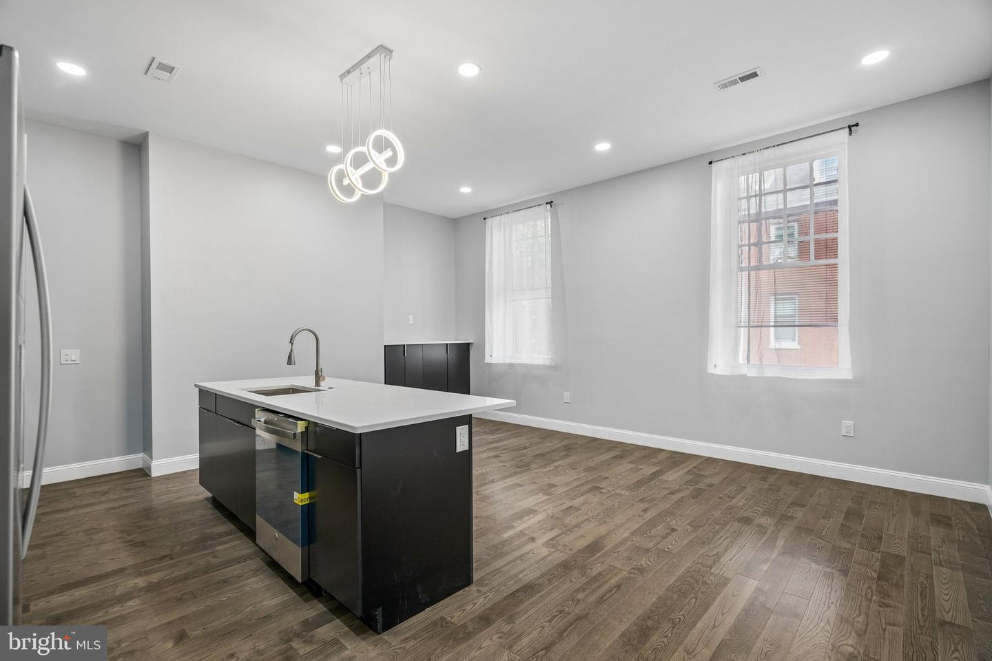 1202 Spruce St #2f Property Photo 16
