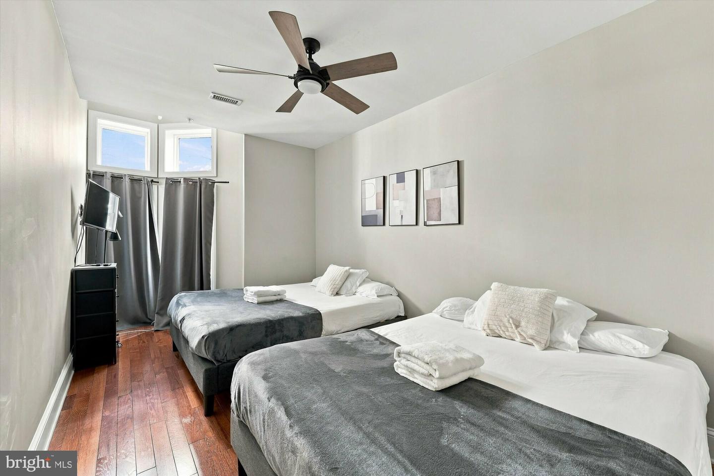 1122 Walnut St Property Photo 8