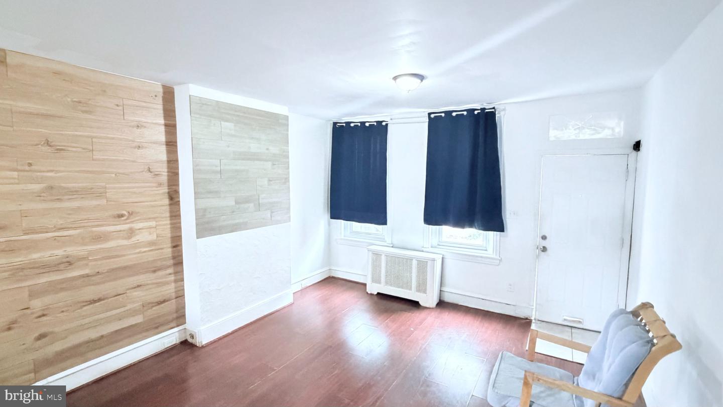 3209 N Randolph St Property Photo 13
