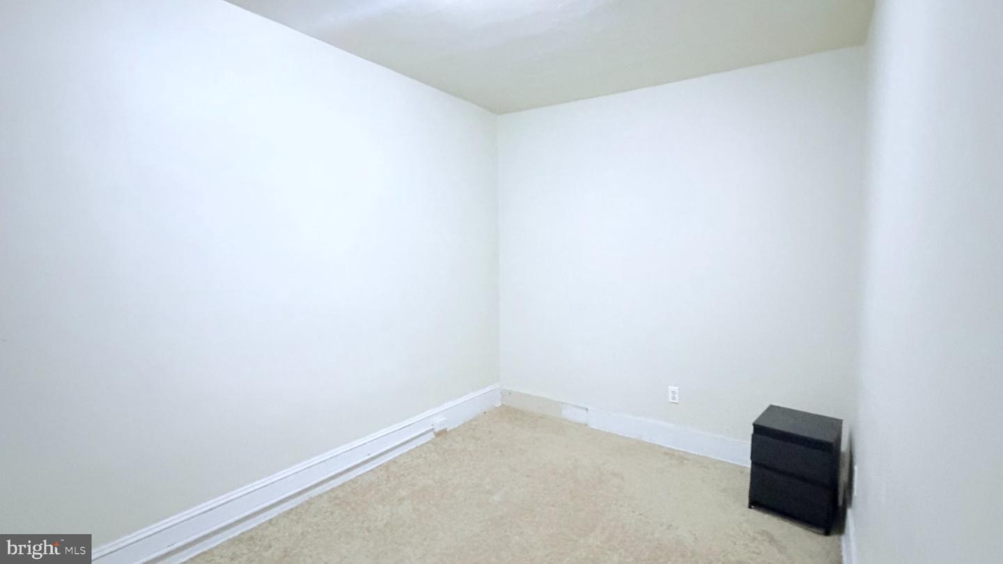 3209 N Randolph St Property Photo 14