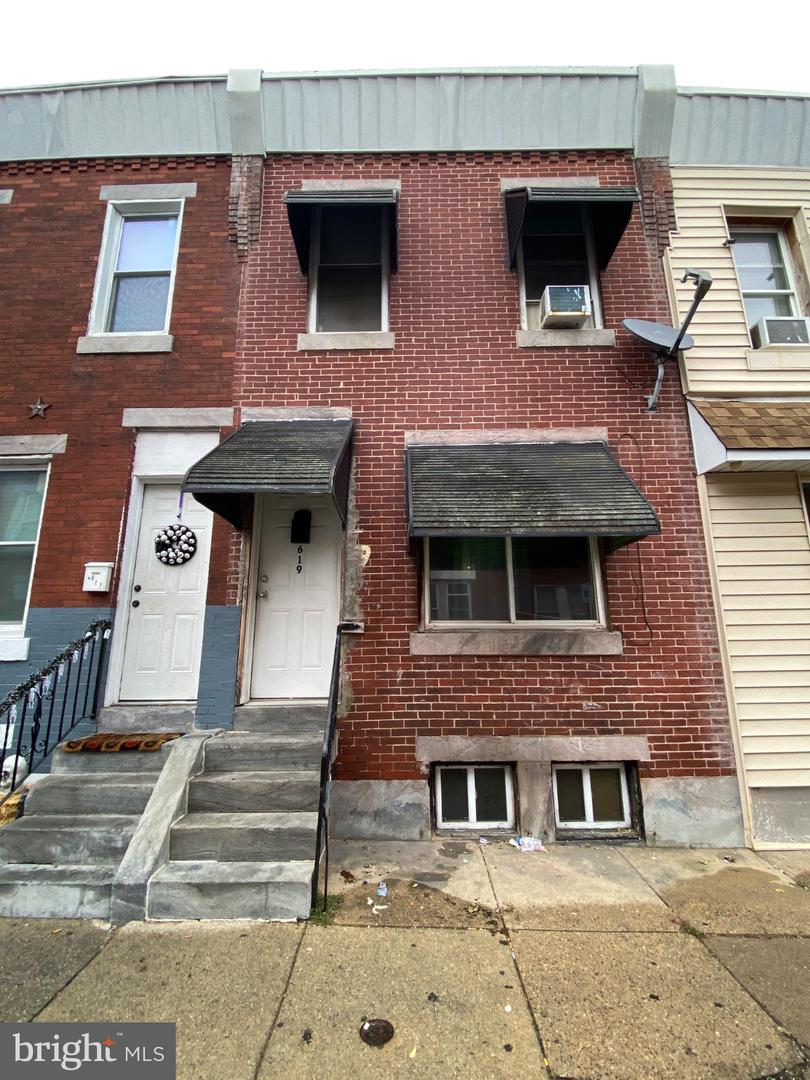 619 E Wishart St Property Photo 1