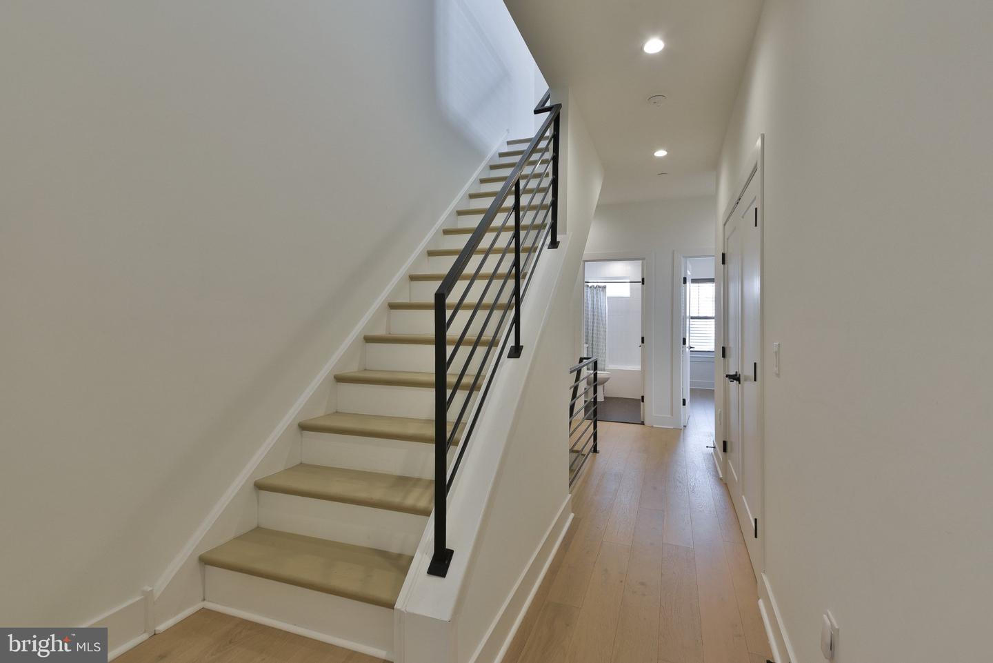 9514 Golfview Ln Property Photo 22