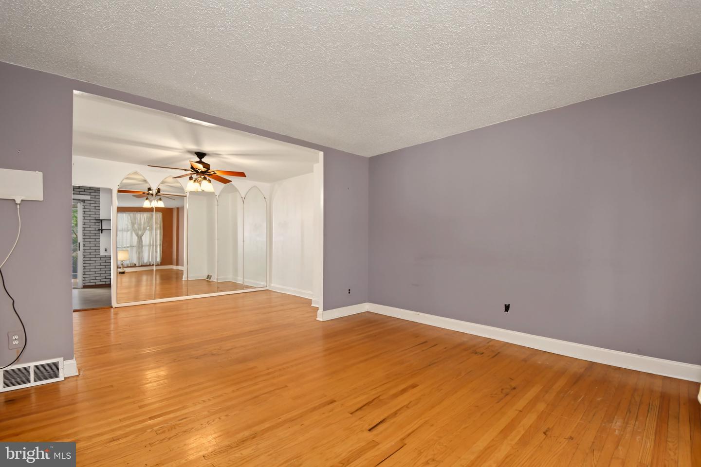 3512 Churchill Ln Property Photo 4