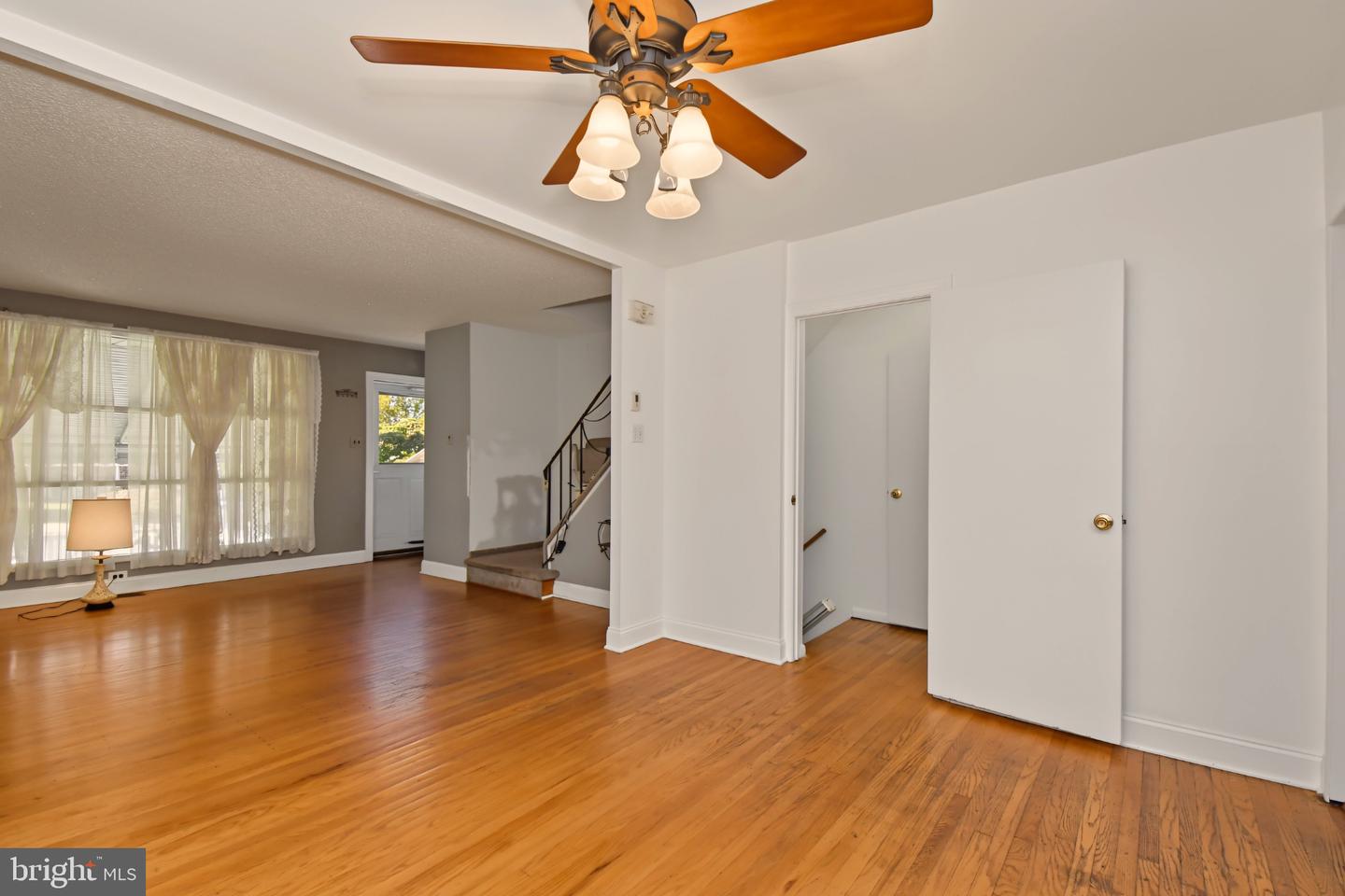 3512 Churchill Ln Property Photo 5