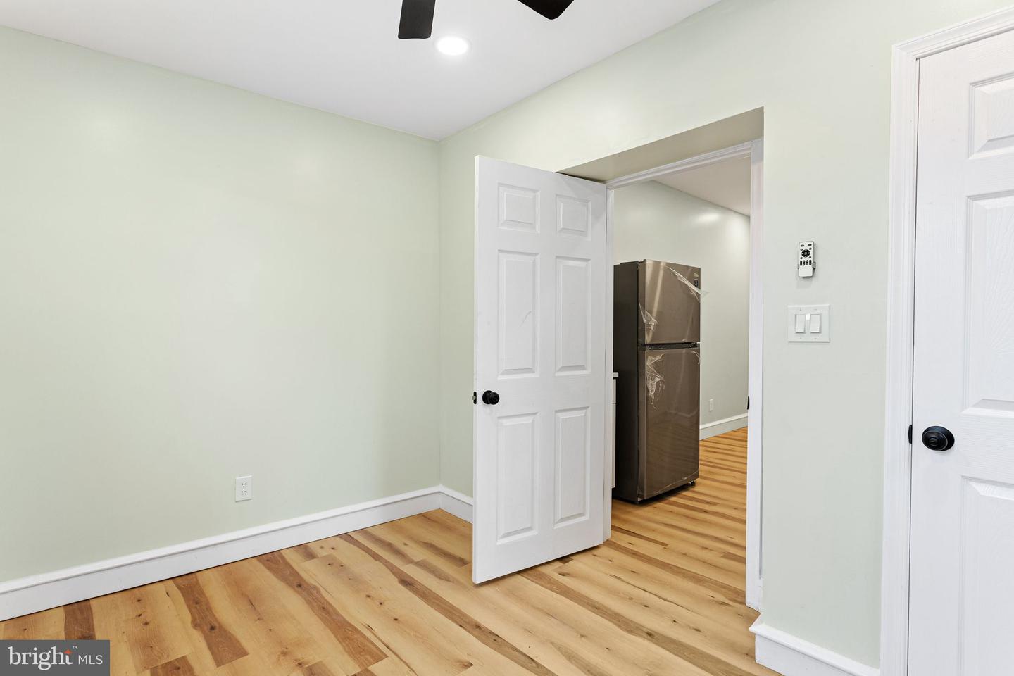 4911 W Girard Ave Property Photo 13