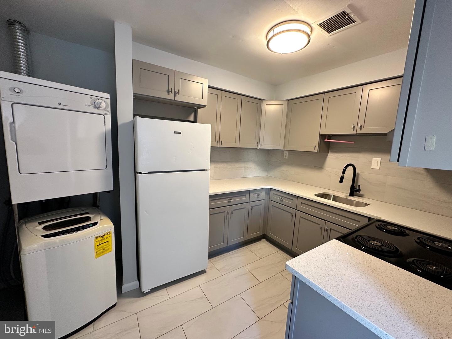 7900 FRANKFORD AVE #UNIT 4 Property Photo 1