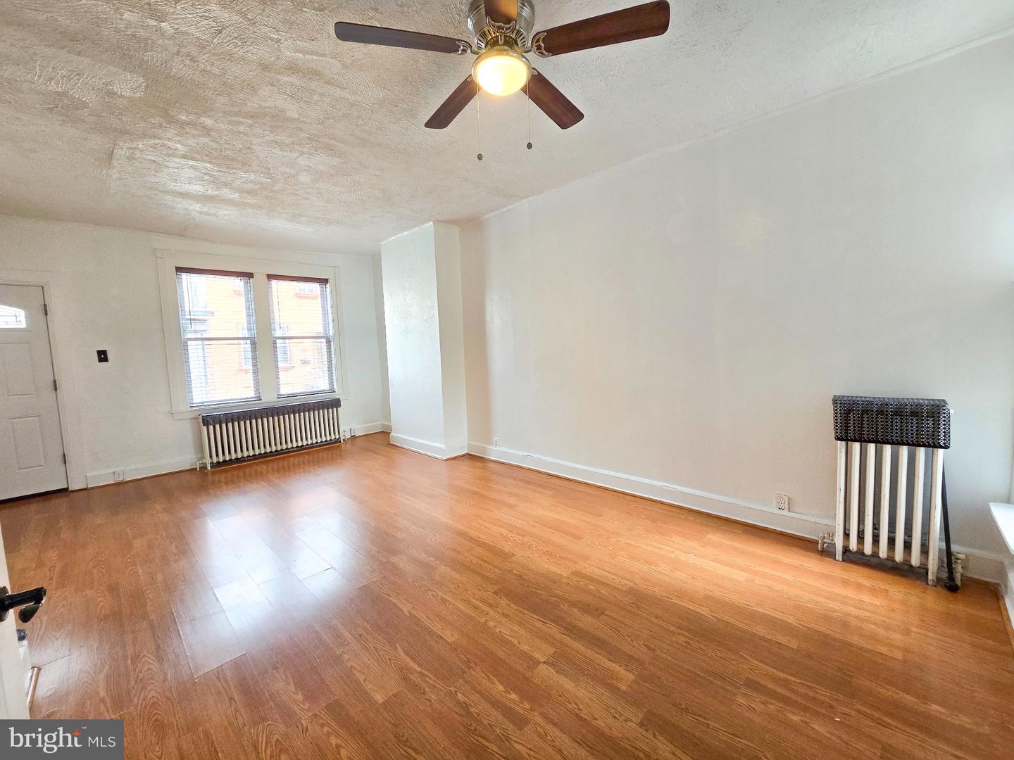 620 W Mayfield St Property Photo 7