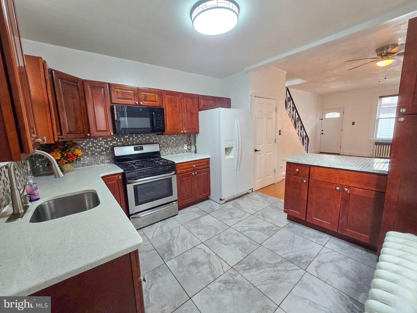 620 W Mayfield St Property Photo 10