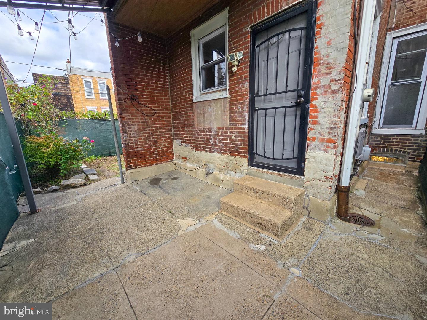 620 W Mayfield St Property Photo 26