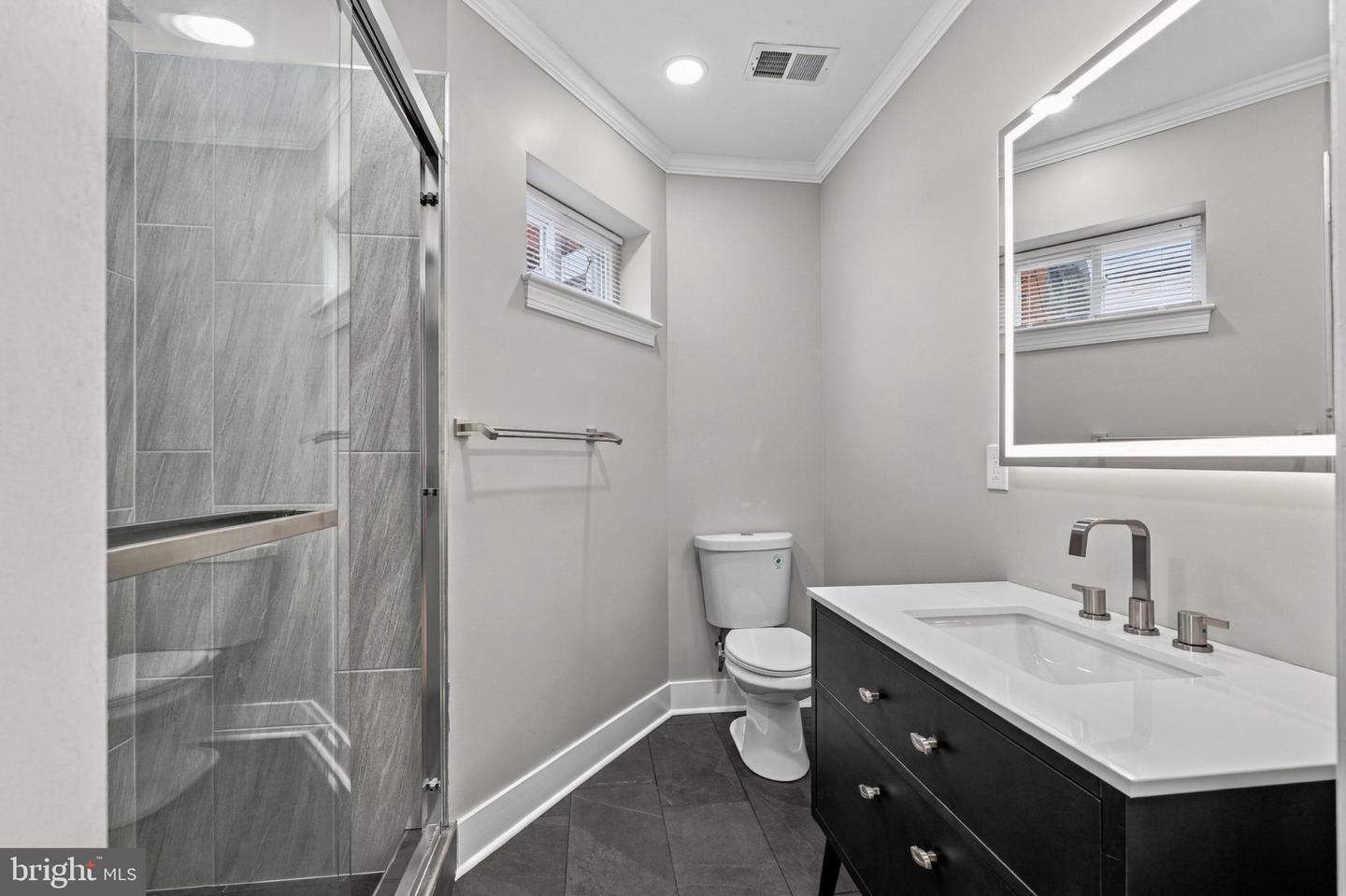 245 S 51st St Property Photo 20