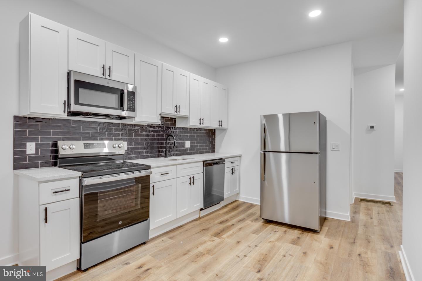 3657 OLD YORK RD #1 Property Photo 1
