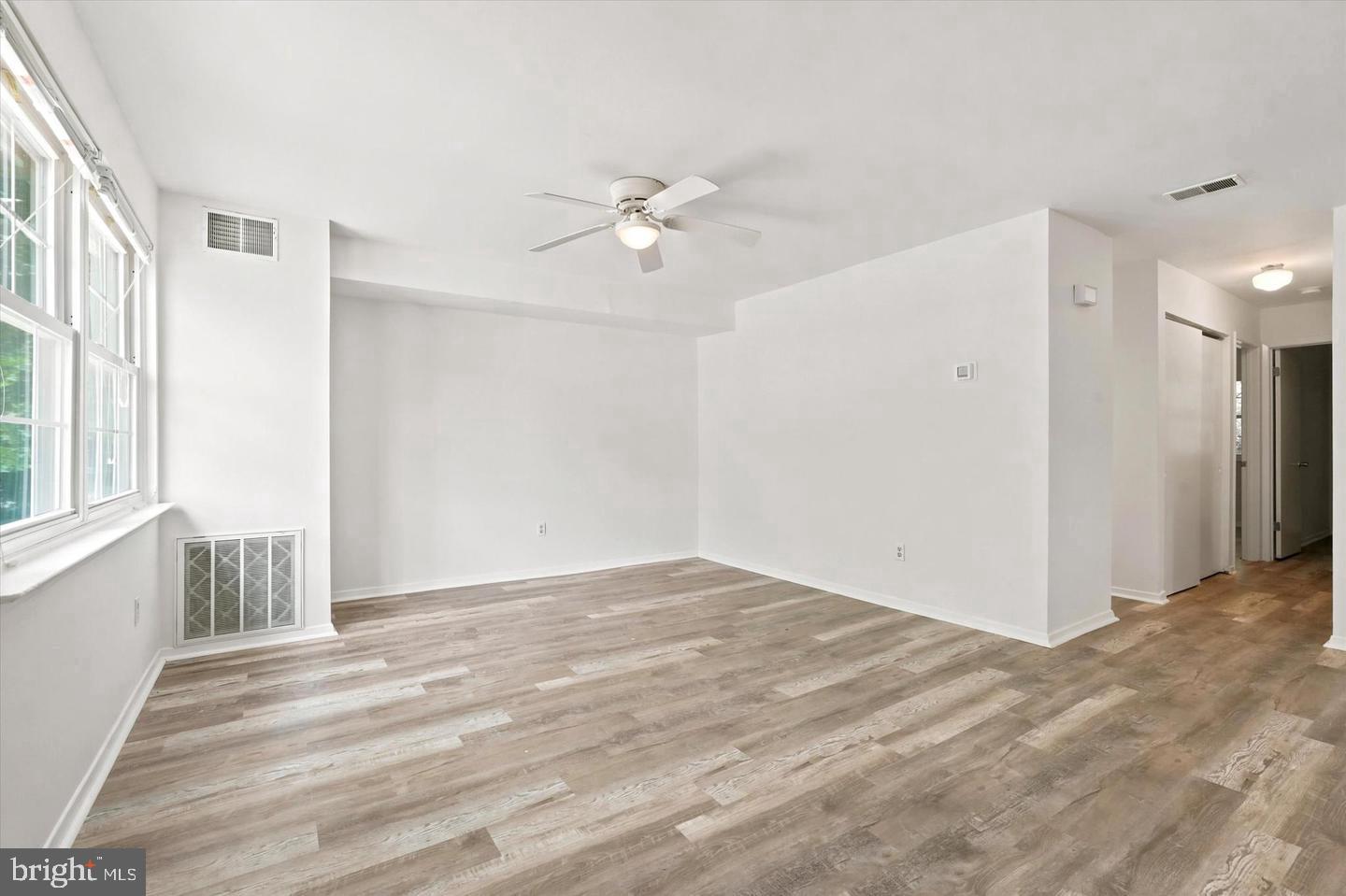 175 Parker Ave Property Photo 5