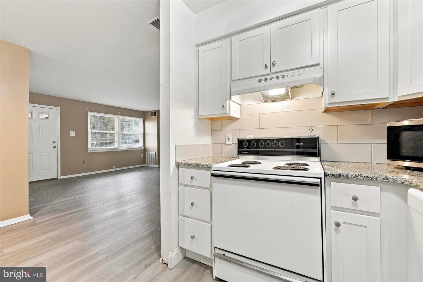 175 Parker Ave Property Photo 34