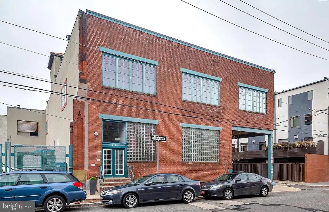 314-18 BROWN ST #B2 Property Photo 1