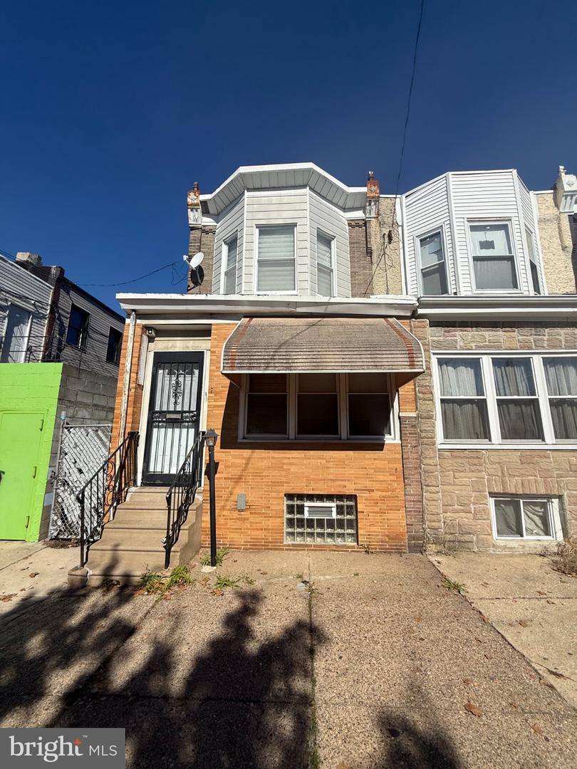 5243 ARCH ST Property Photo 1