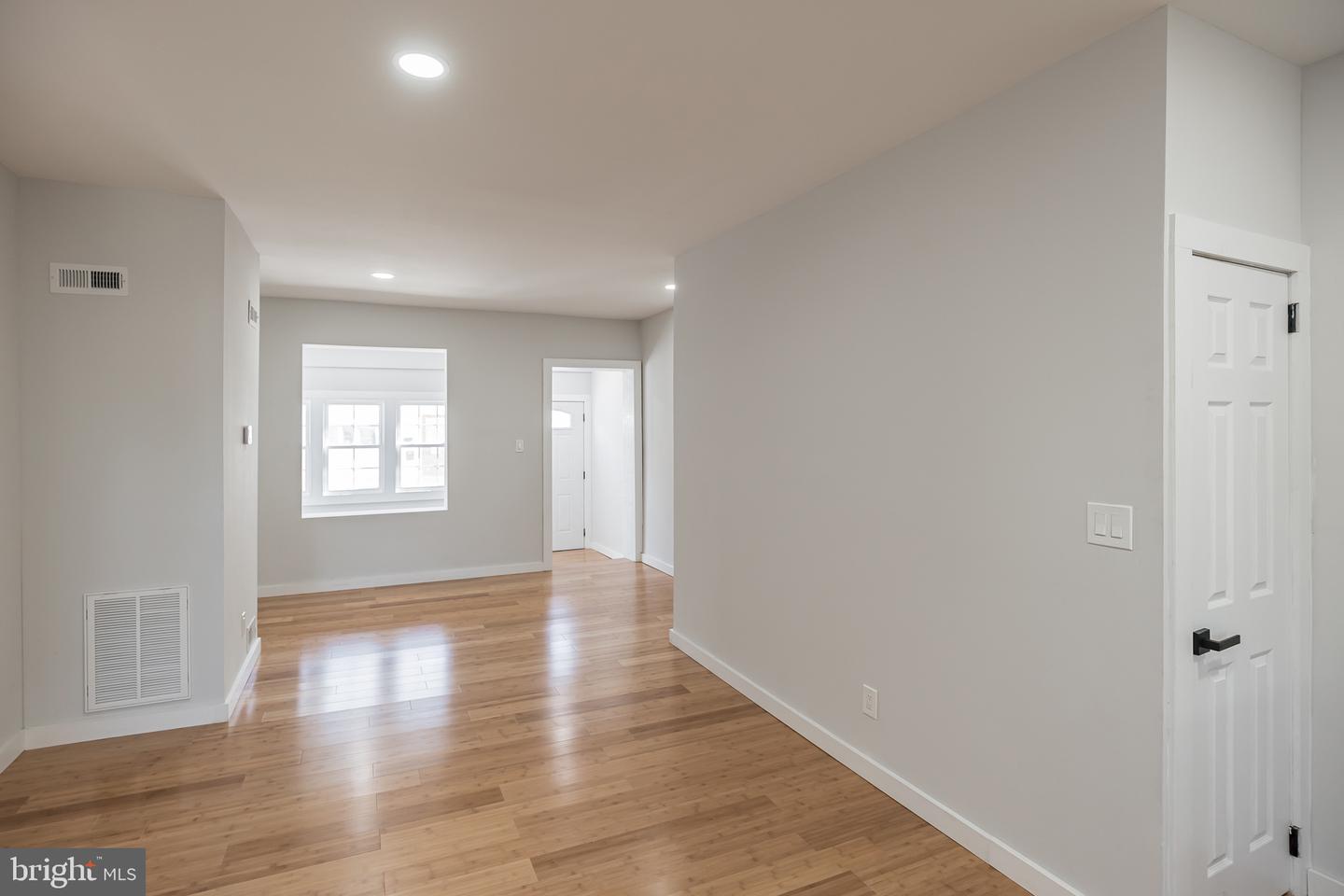 5315 Yocum St Property Photo 9