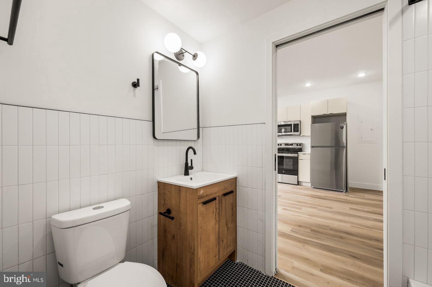4921 Chester Ave #unit 301 Property Photo 7